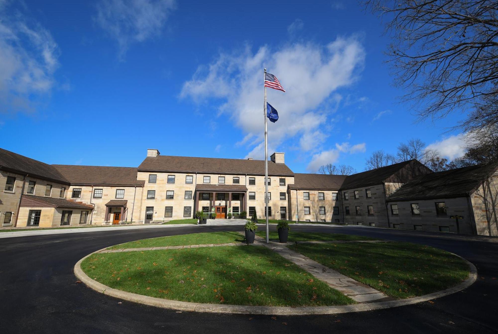 Spring Mill Inn Mitchell Exterior foto